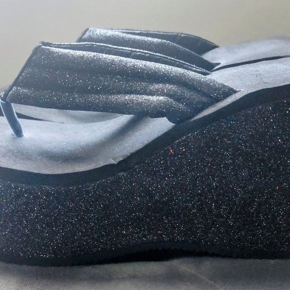 Platform Flip Flops - Picture 2 of 6